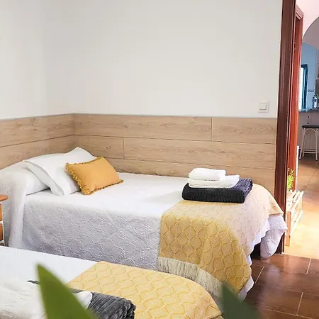 Casa Africa Y Ramona * Redondela
